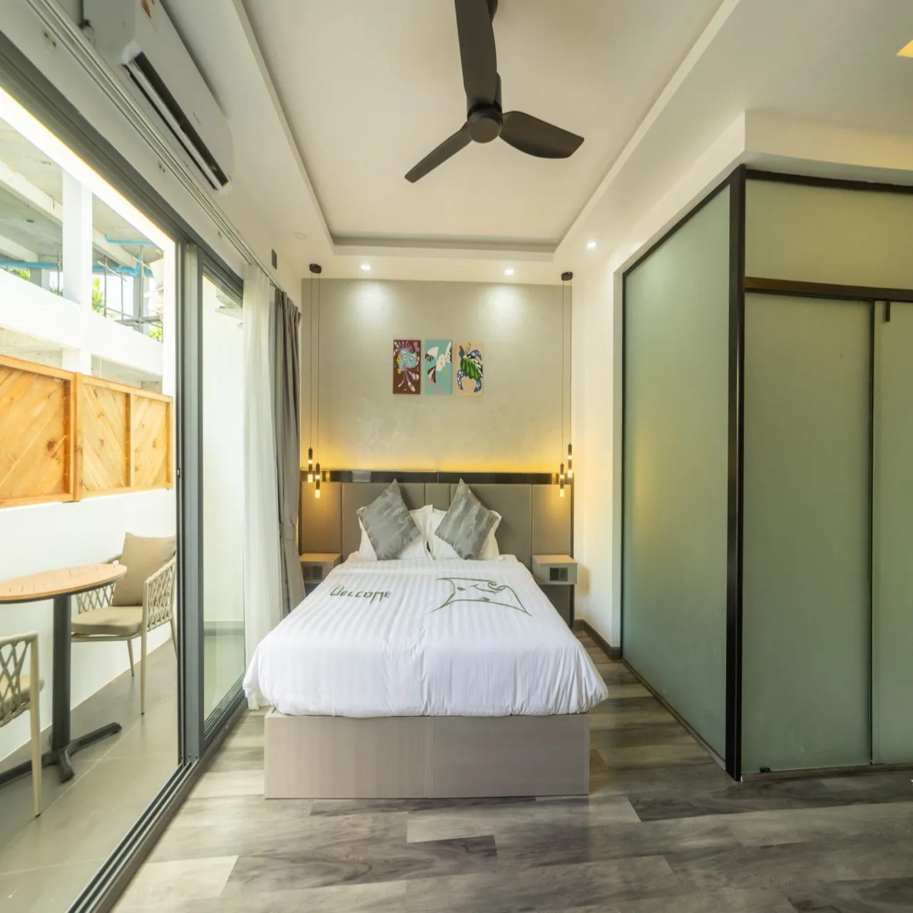 Room Deluxe Single at Kirulhiya Maldives Hotel on Omadhoo, Maldives