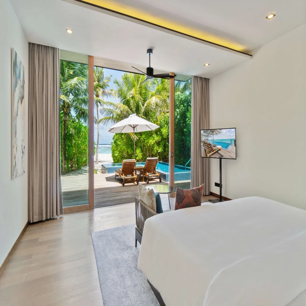 Beach at Radisson Blu Resort Maldives on Fenfushi, Maldives