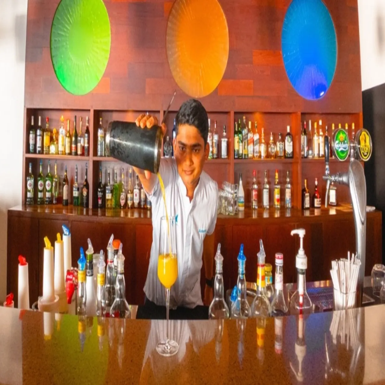 Bar at Vilamendhoo Island Resort & Spa on Vilamendhoo, Maldives